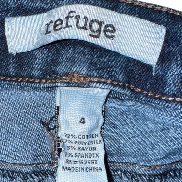Refuge Women's Size 4 Blue High Waist Unhemmed  Dark Wash Stretch Denim Jeans - Picture 5 of 9